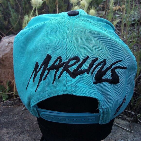Vintage 90s Florida Marlins Two Tone Snap Back Hat - Picture 3 of 7